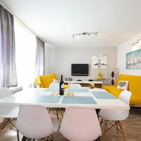 Anai Serenity , Private Heated Pool And Hot Tub Apartament Sukošan
