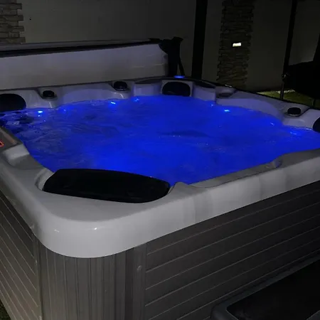 Anai Serenity , Private Heated Pool And Hot Tub Apartament