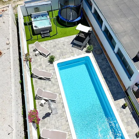 Anai Serenity , Private Heated Pool And Hot Tub * Sukošan