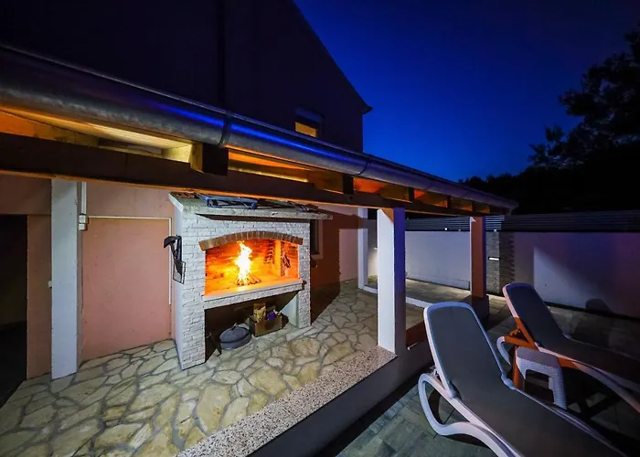 Anai Serenity , Private Heated Pool And Hot Tub Апартаменты *
