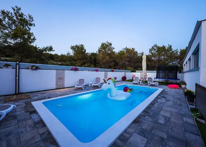 Anai Serenity , Private Heated Pool And Hot Tub Sukošan