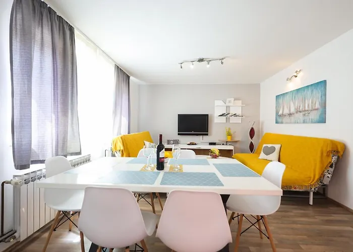 Anai Serenity , Private Heated Pool And Hot Tub Apartman Sukosan